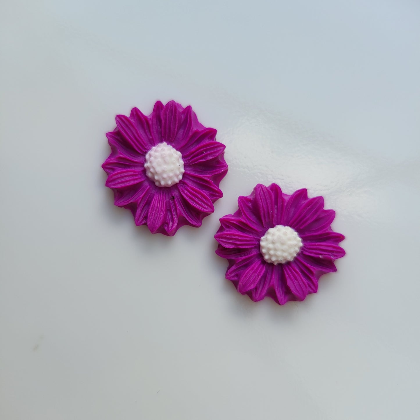 Floresita Studs