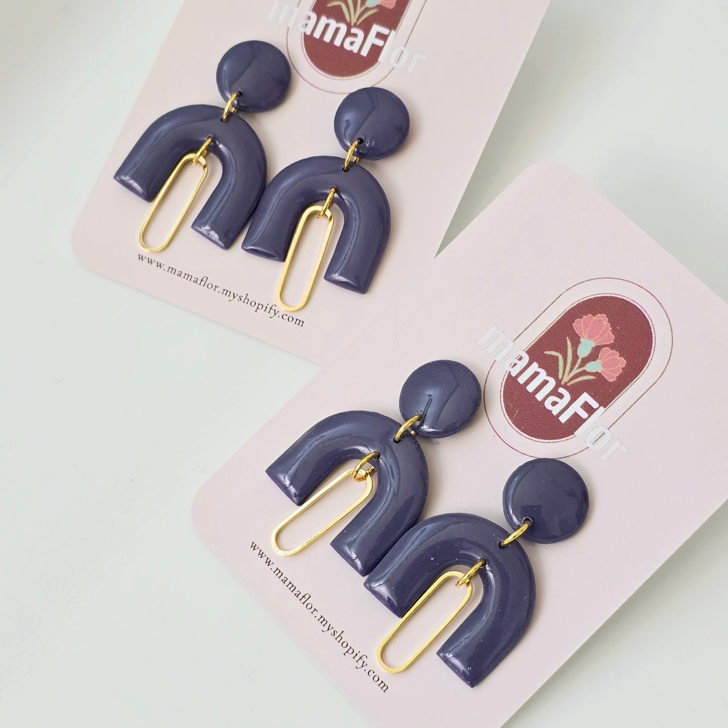 Miranda Dangle Earrings in grape