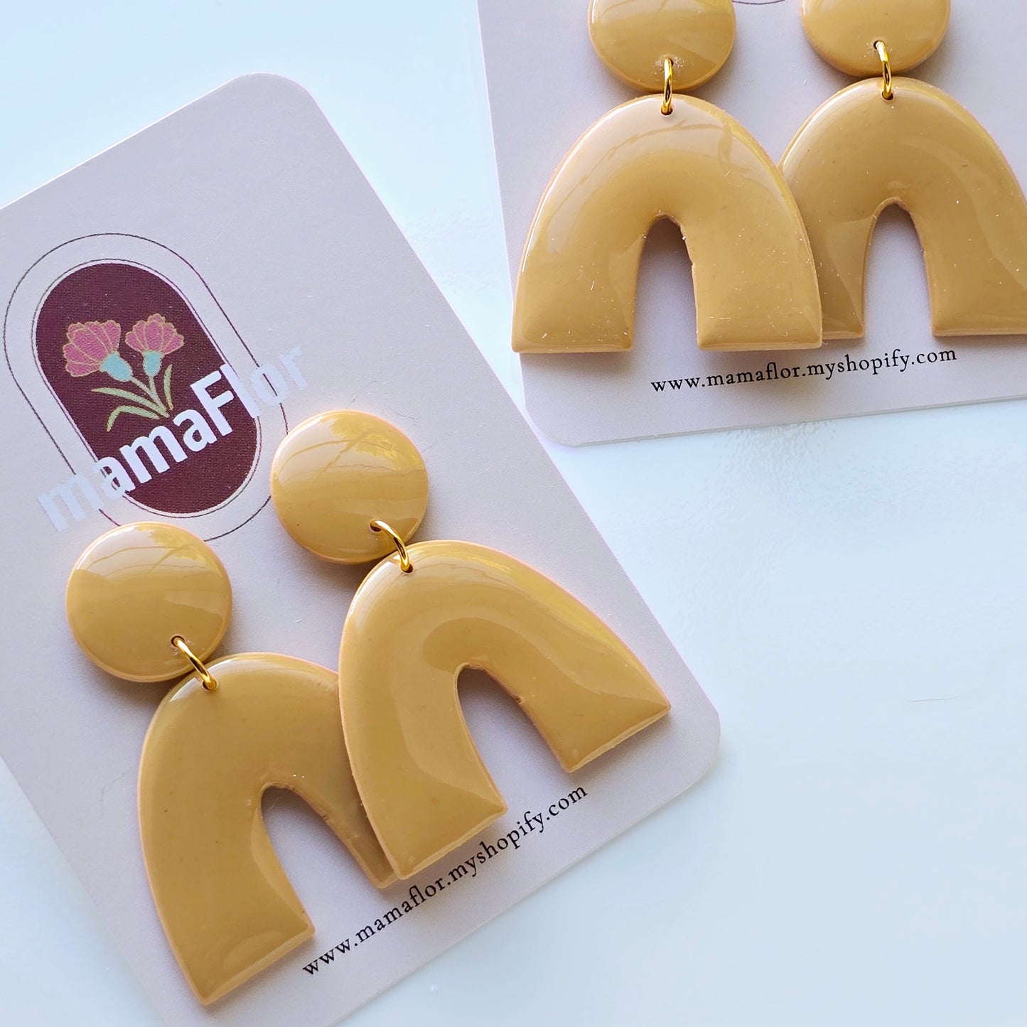Arcos Chico Dangle Earrings in sand