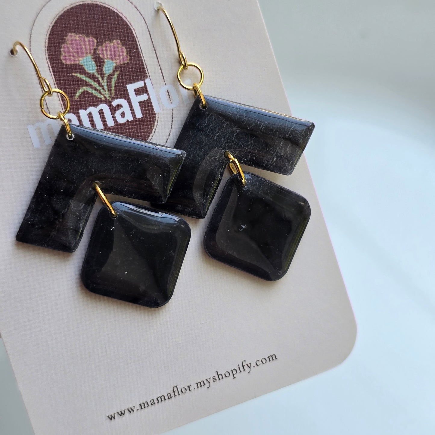 Esmerelda Shorty Hook Earrings in River Rock marbling